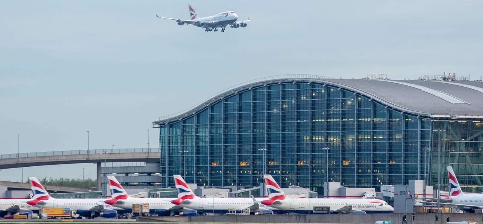 Private airport transfer with RPG Travels
